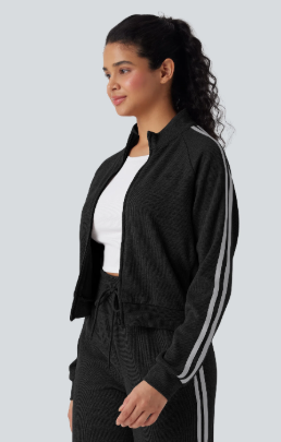 CHAQUETA CON CREMALLERA