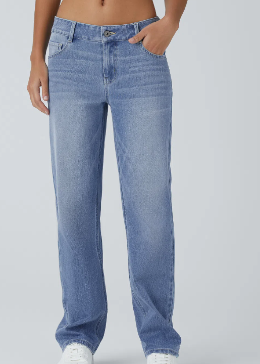 VAQUEROS CON CORTE RECTO PARA MUJER