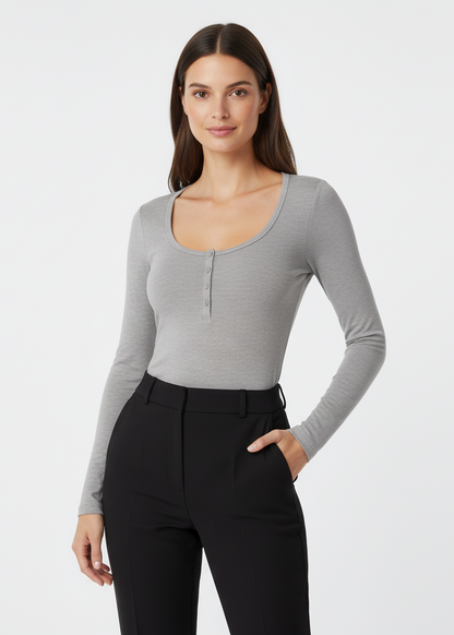 CAMISETA CON BOTONES PARA MUJER